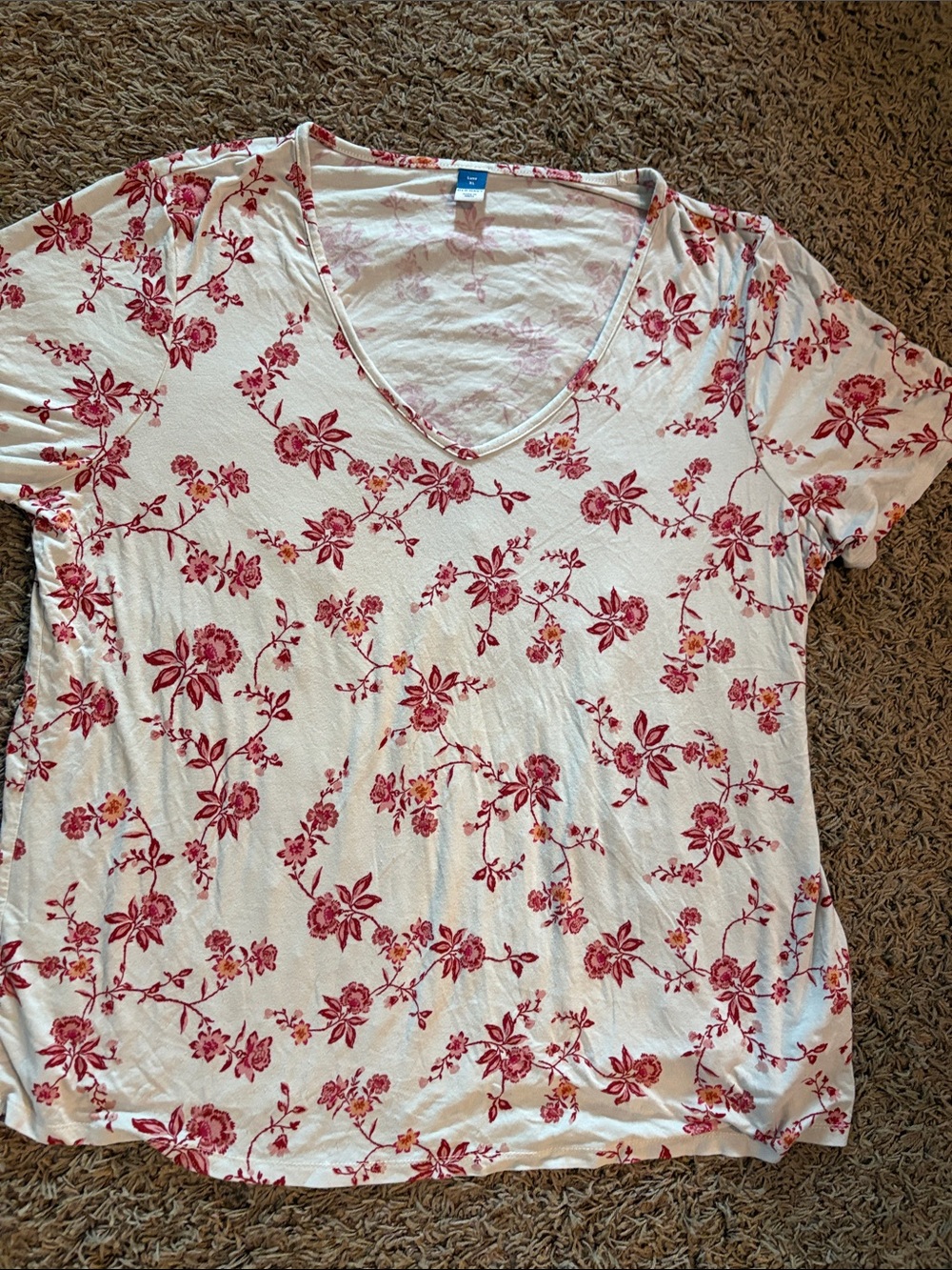 Women's Floral V-Neck Top - White with Red Floral Print